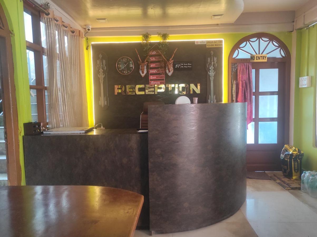 Hotel Nambrog Bomdila 외부 사진
