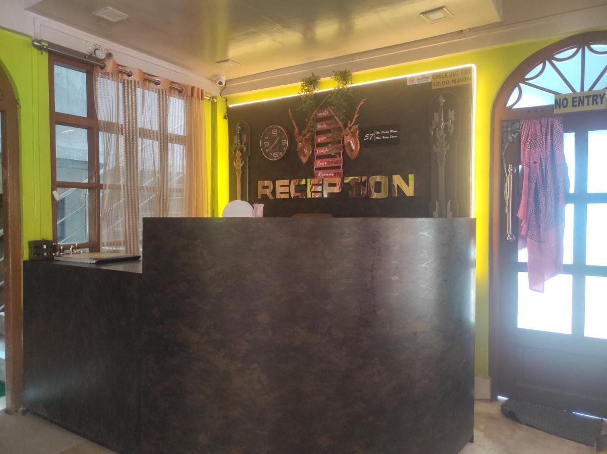 Hotel Nambrog Bomdila 외부 사진